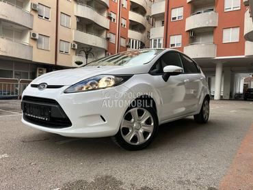 Ford Fiesta 1.4i TITANIUM CH
