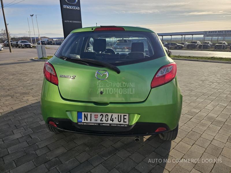 Mazda 2 