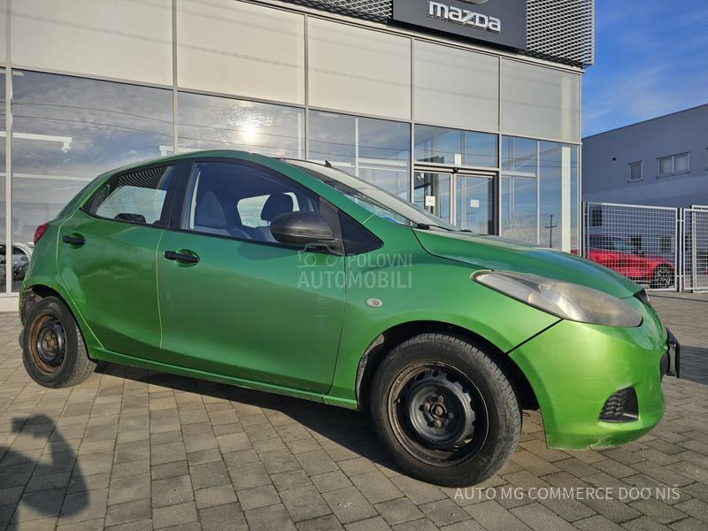 Mazda 2 