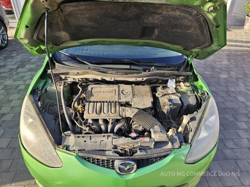 Mazda 2 