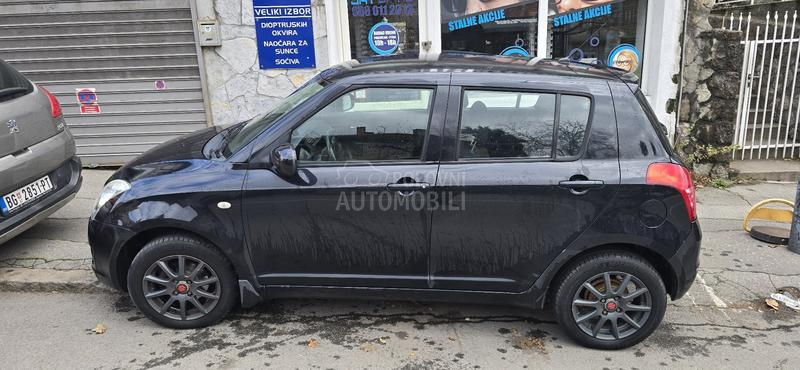 Suzuki Swift 