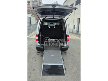 Volkswagen Caddy Prilagođen invalid.