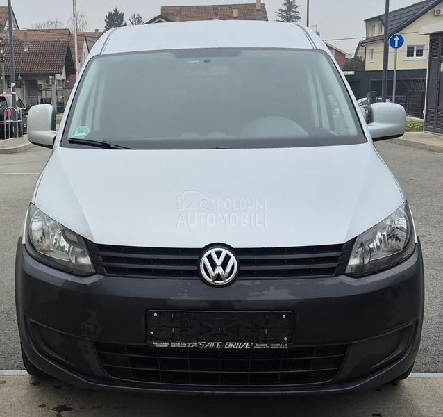 Volkswagen Caddy Prilagođen invalid.