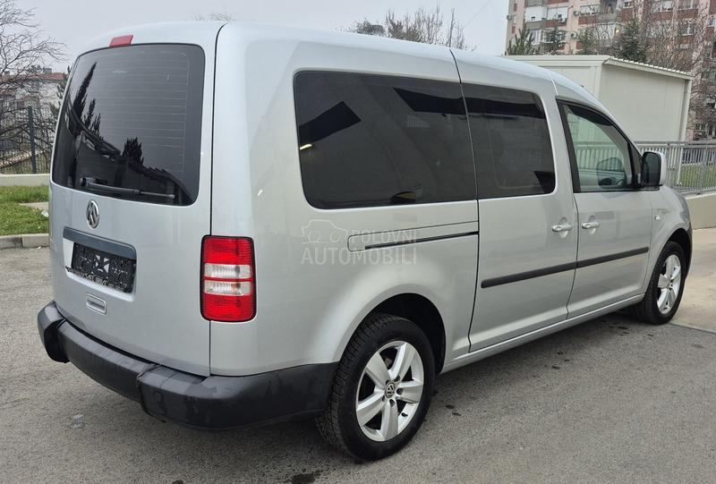 Volkswagen Caddy Prilagođen invalid.