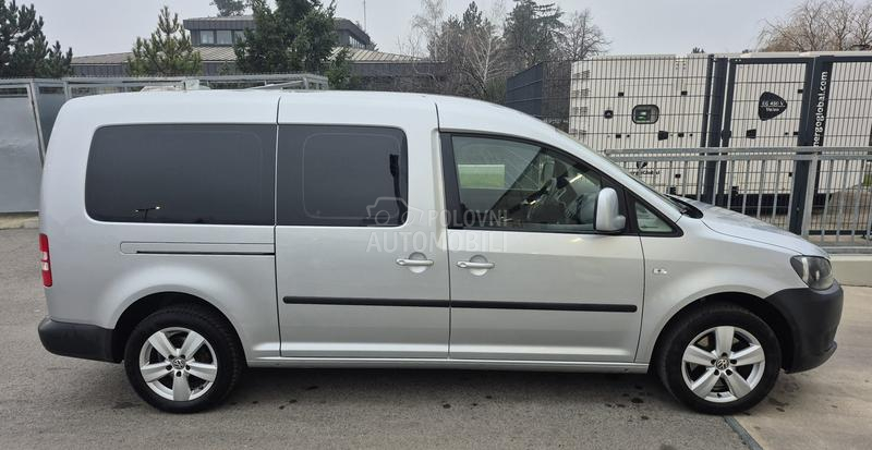 Volkswagen Caddy Prilagođen invalid.