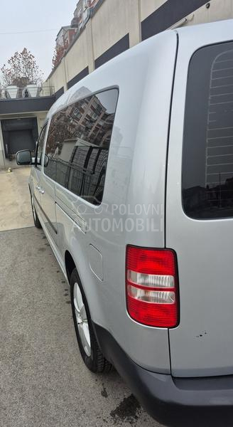 Volkswagen Caddy Prilagođen invalid.