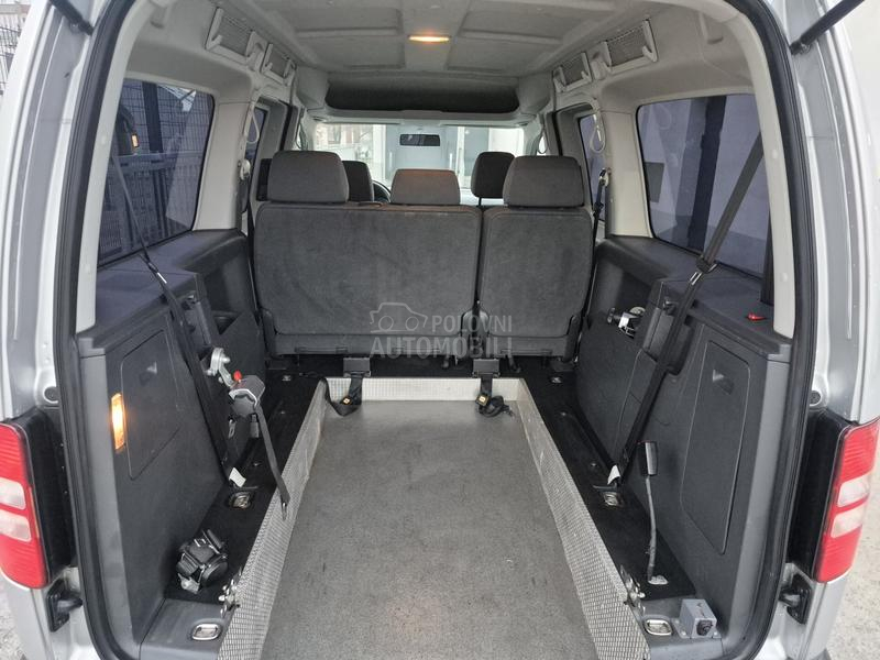 Volkswagen Caddy Prilagođen invalid.