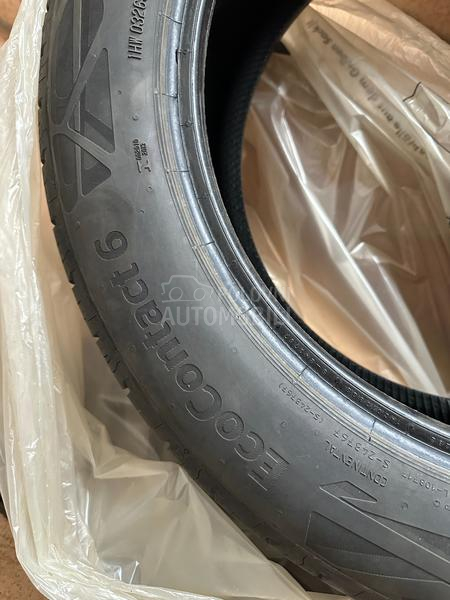 Continental 215/55 R17 Letnja