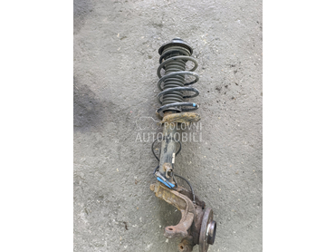 desni amortizer sa glavcinom za Citroen C3 od 2016. do 2024. god.
