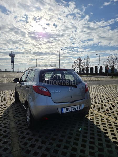 Mazda 2 