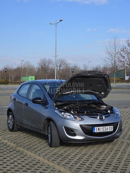 Mazda 2 