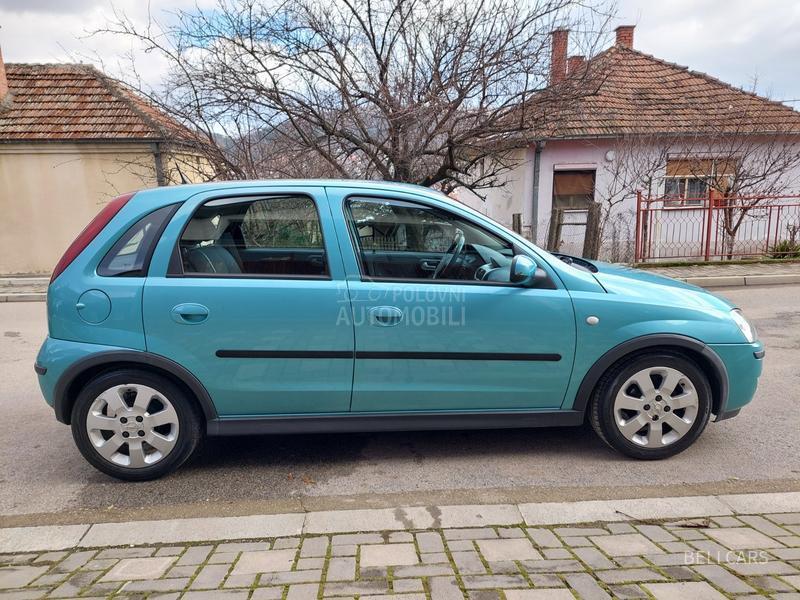 Opel Corsa C REZERVISAN
