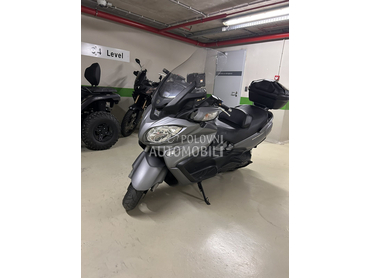 Suzuki Burgman 650