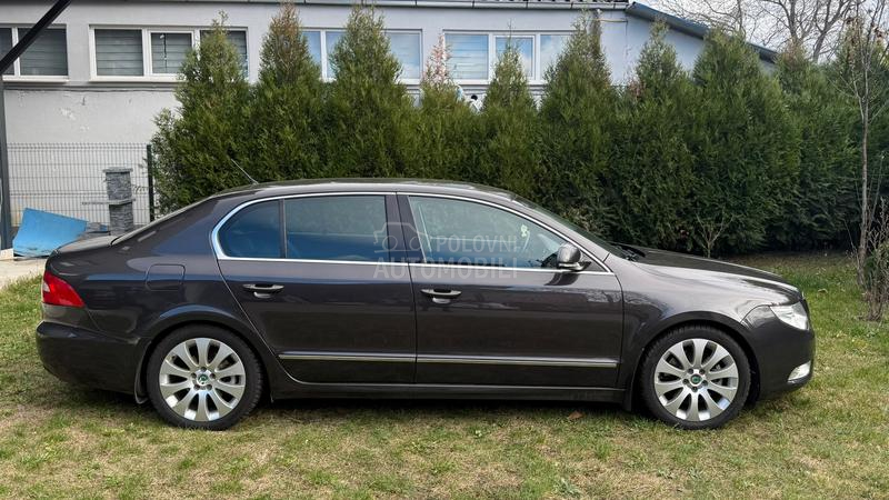 Škoda Superb 2.0TDI/V.SER/SALON