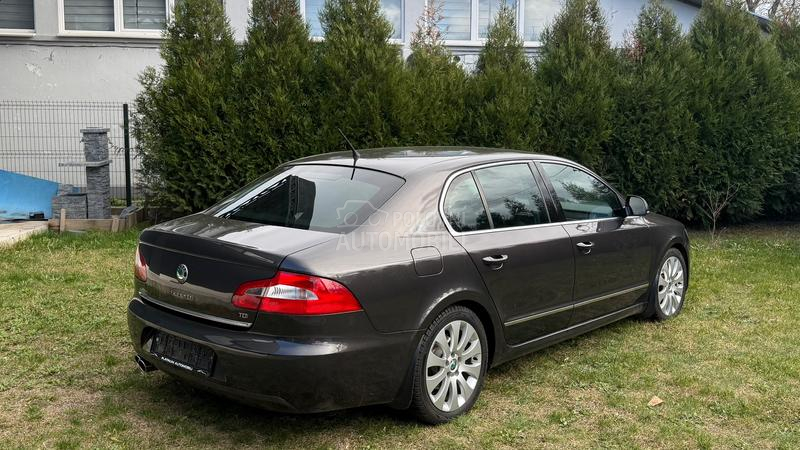 Škoda Superb 2.0TDI/V.SER/SALON