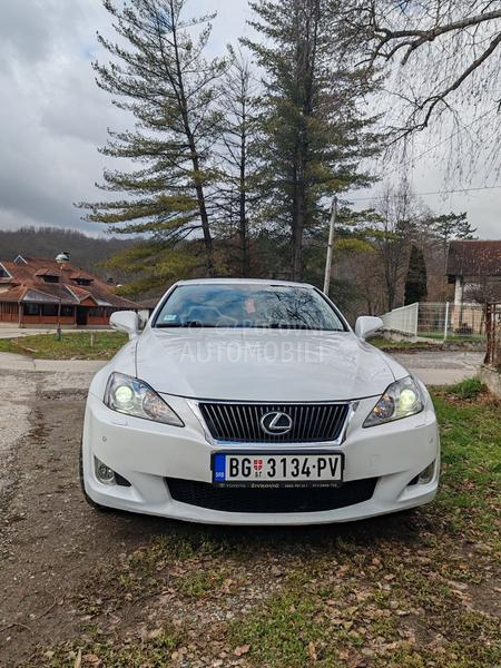 Lexus IS 220 