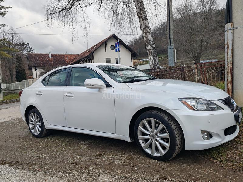 Lexus IS 220 