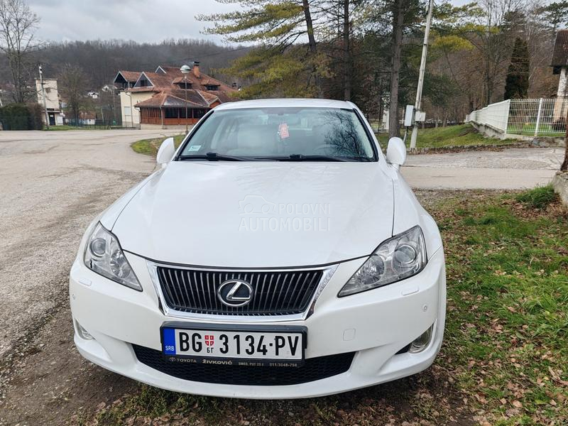 Lexus IS 220 