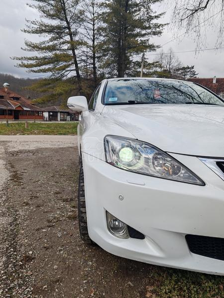Lexus IS 220 
