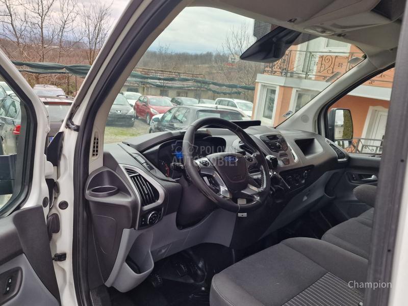 Ford Transit Custom 