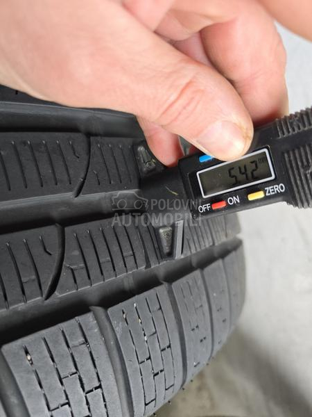 Pirelli 275/40 R19 Zimska