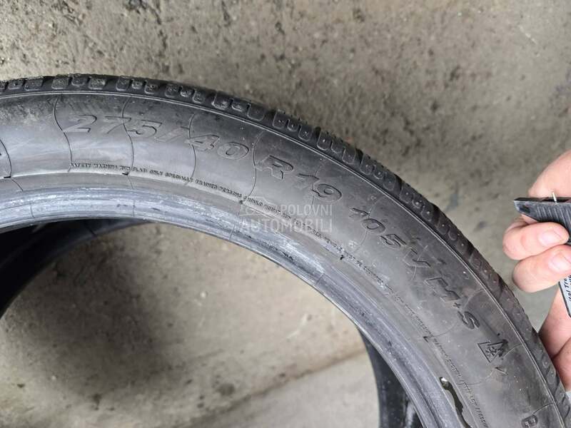 Pirelli 275/40 R19 Zimska