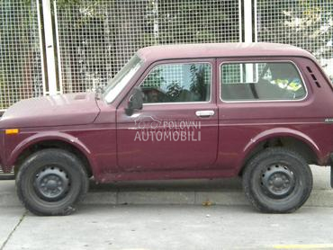 Lada Niva -  kompletan auto u delovima