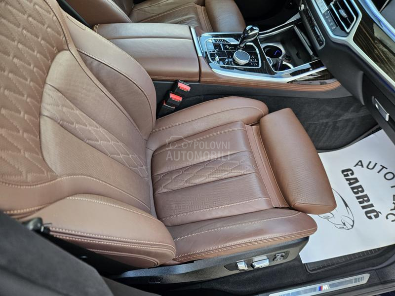 BMW X7 M 40d XDRIVE