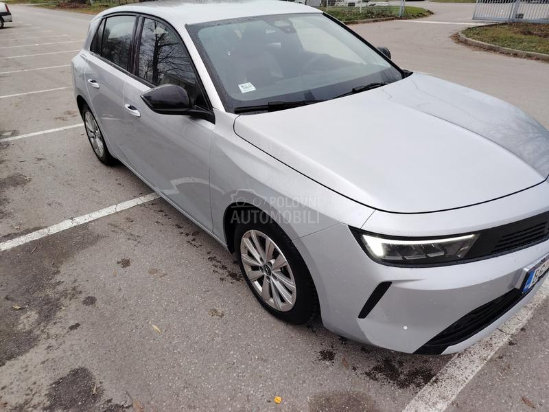 Opel Astra L 