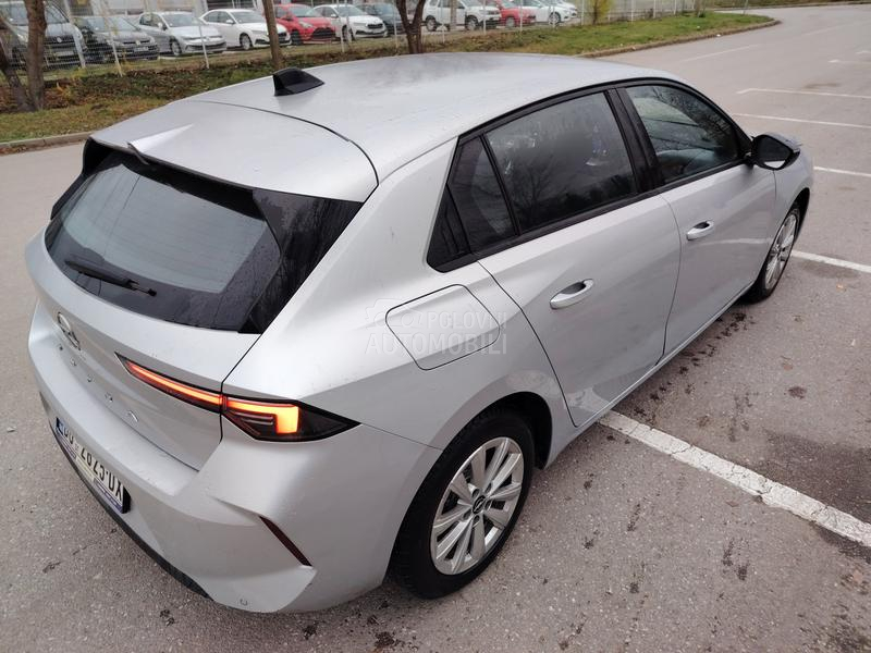 Opel Astra L 