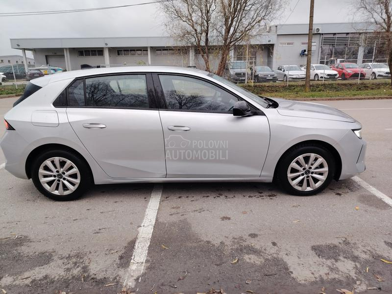 Opel Astra L 
