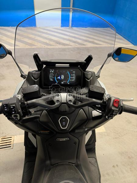 Yamaha t max tech max