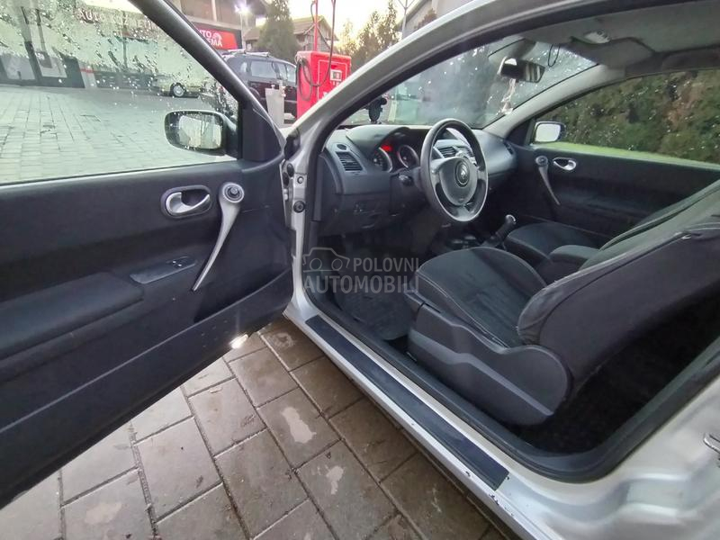 Renault Megane 1.4 16v