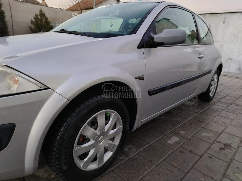 Renault Megane 1.4 16v