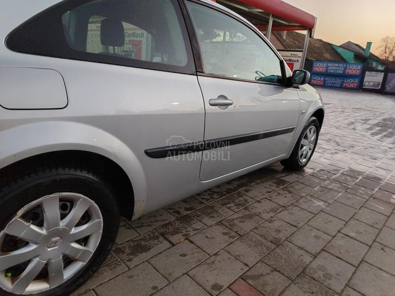 Renault Megane 1.4 16v