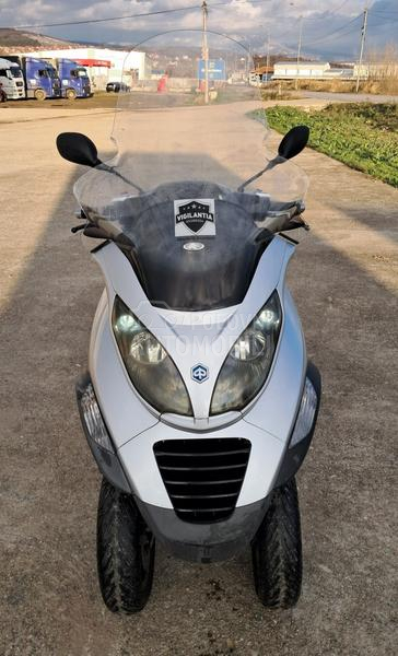Piaggio Mp3