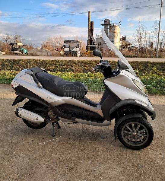 Piaggio Mp3
