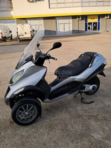 Piaggio Mp3