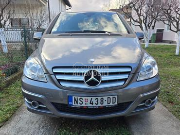 Mercedes Benz B 180 
