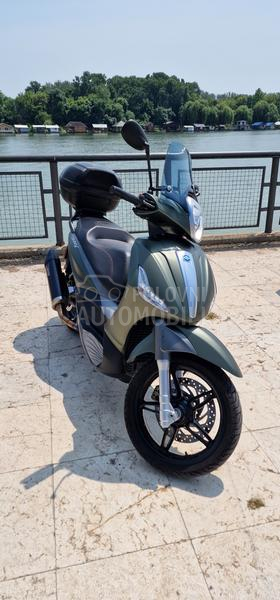 Piaggio Beverly 350