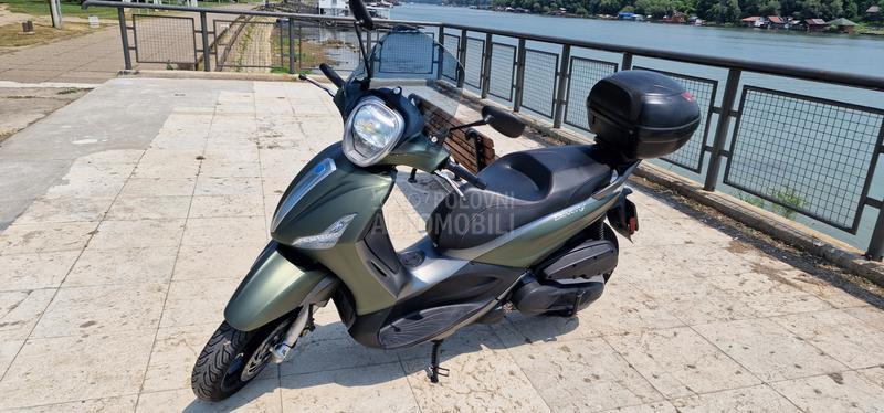 Piaggio Beverly 350