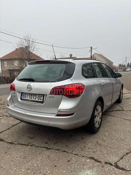 Opel Astra J 1.7
