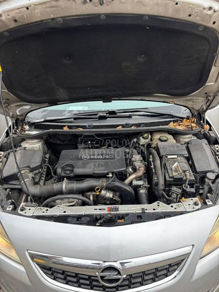 Opel Astra J 1.7