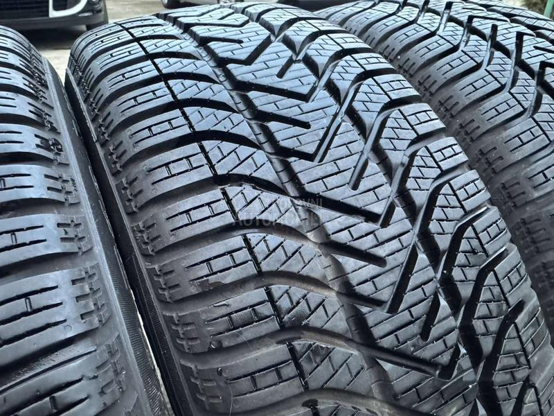 Pirelli 205/55 R16 Zimska