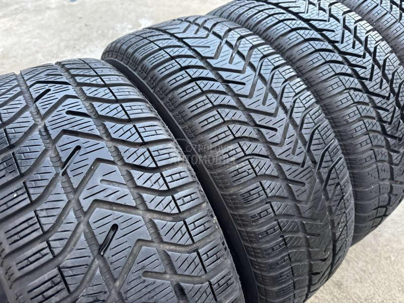 Pirelli 205/55 R16 Zimska