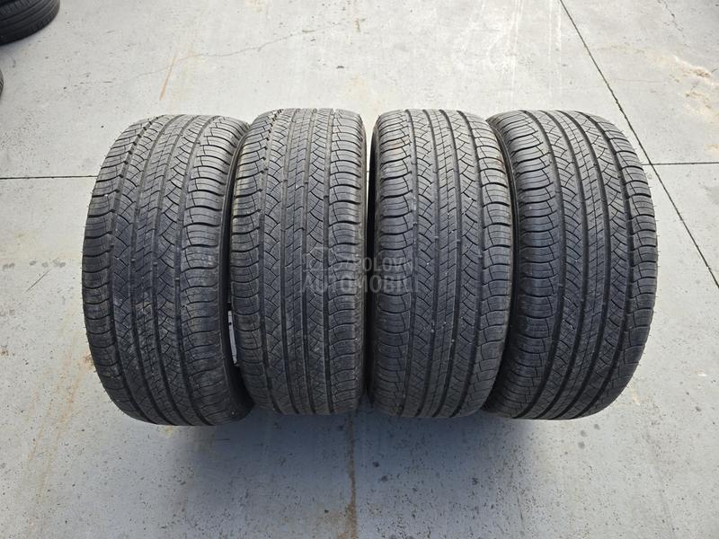 Goodyear 235/55 R17 Letnja