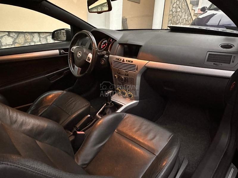 Opel Astra H 