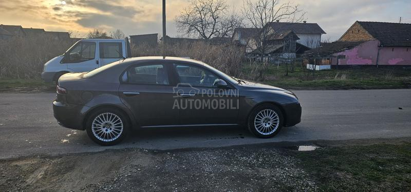 Alfa Romeo 159 