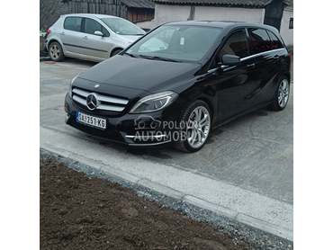 Mercedes Benz B 180 