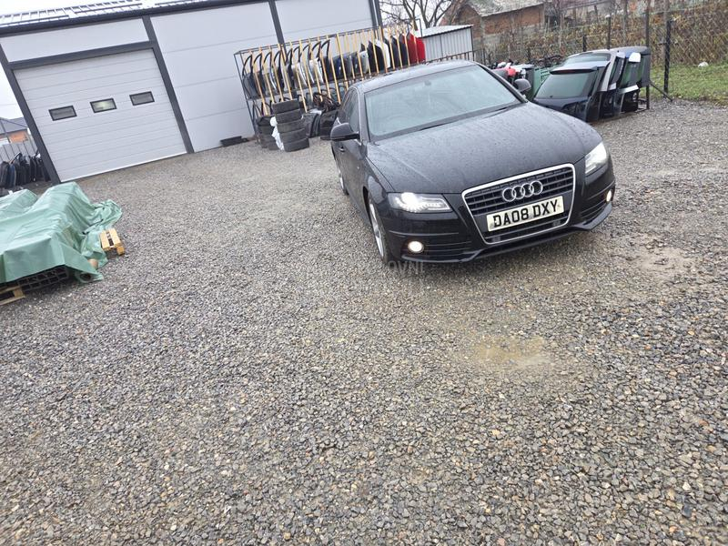 Audi A4 -  kompletan auto u delovima